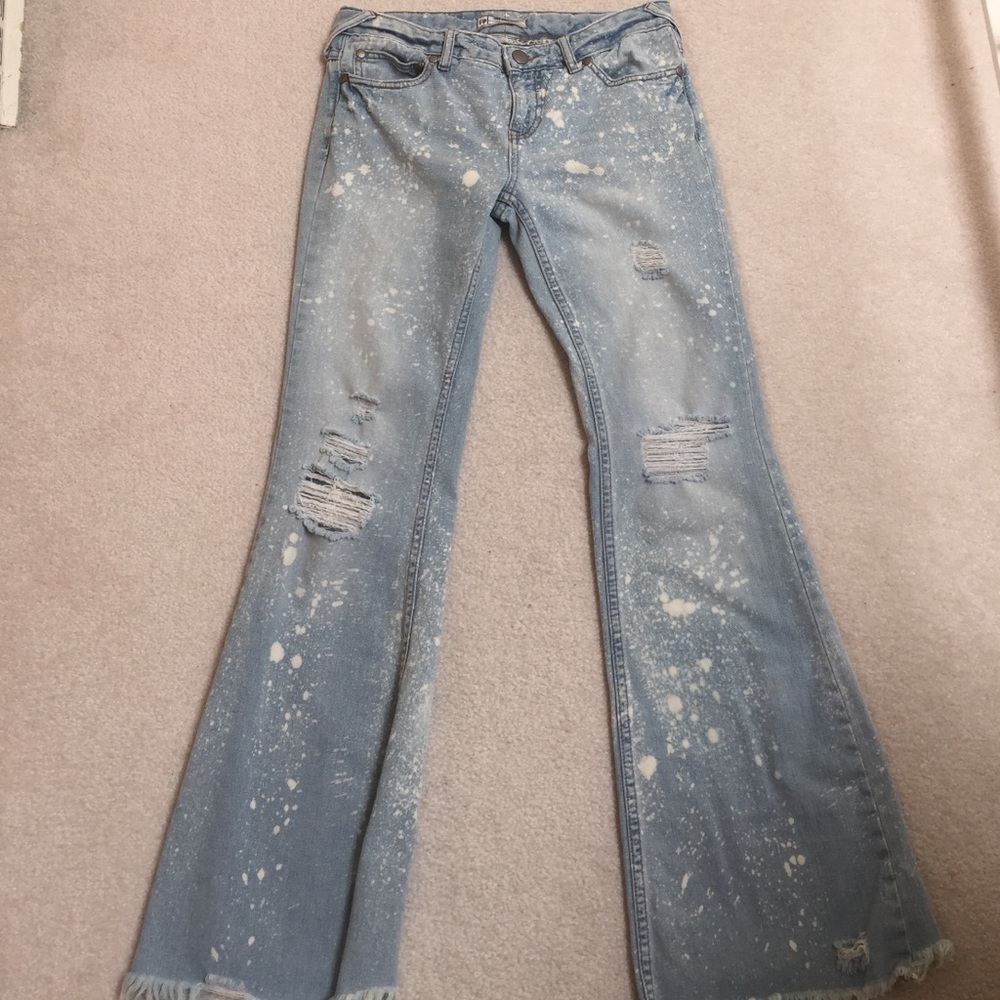 Free People Distressed Jeans